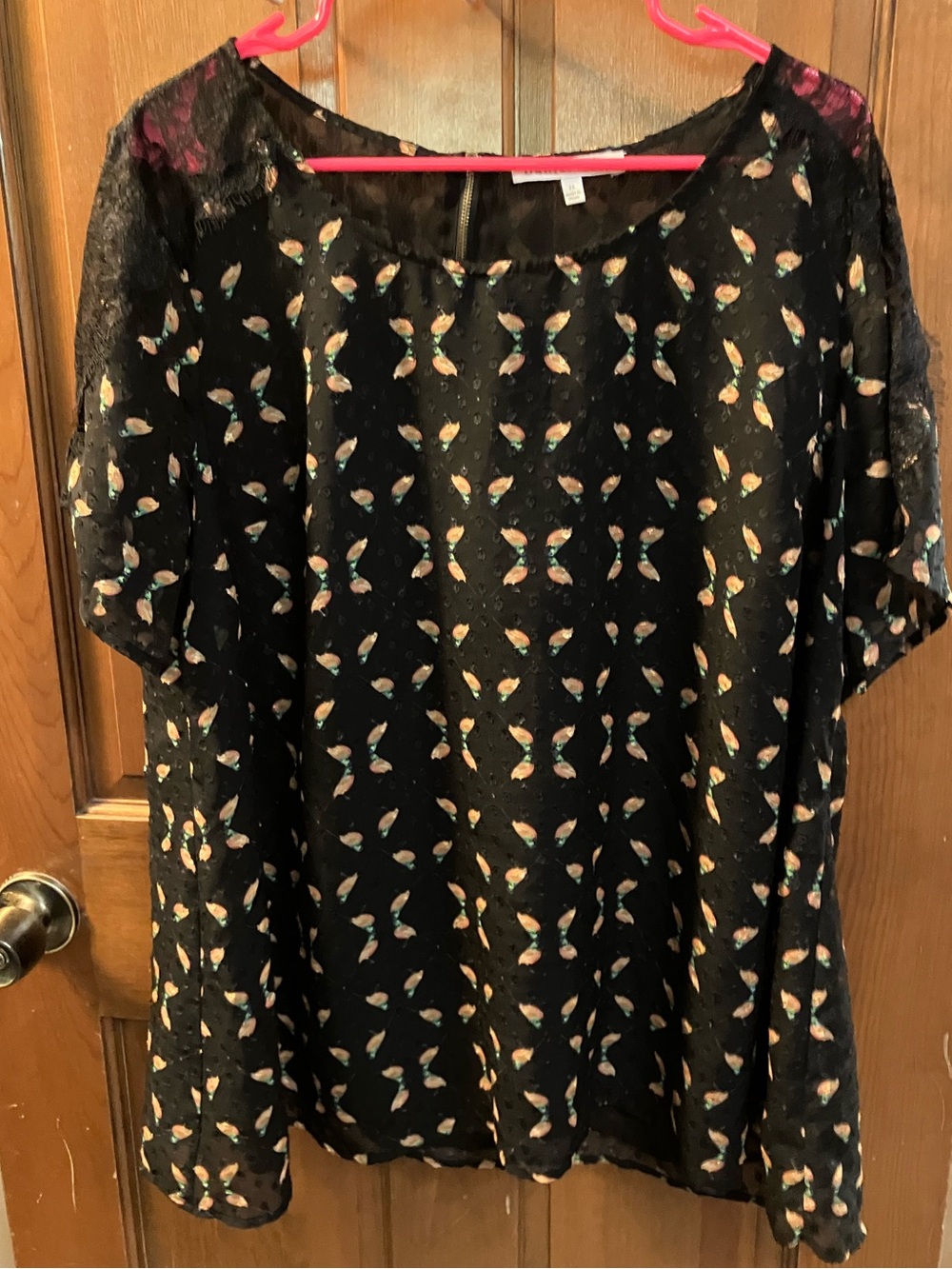 Women's Daniel Rainn Black Short-Sleeve Bitd Patterned Blouse